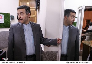13911227231119844_PhotoL